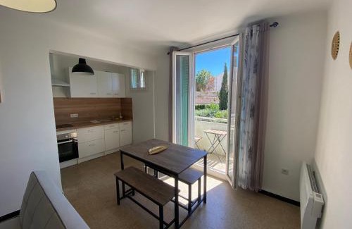 3rd Arrondissement Apartamento | Bienvenus ! Appartement Marron