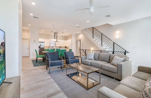 Mid-City Condominio | Bienville 4BR Stunning Townhouses Mid City