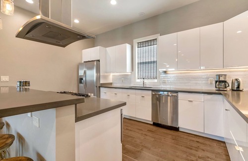 Mid-City Condominio | Bienville Villas Brand New 4BR