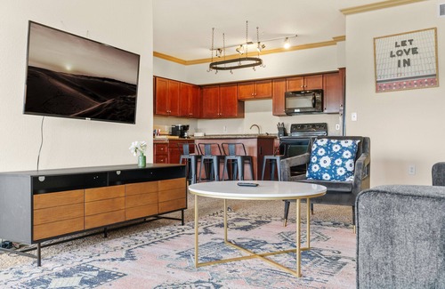 McNeil Apartamento | Big 2BD/2BA in Champion City Park 8333