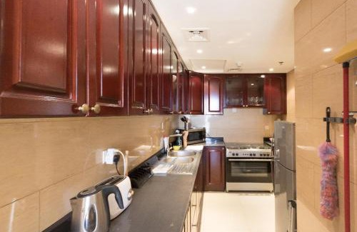 Al Hamra Village Apartamento | Big 2br Apartment close to the sea and Golf course