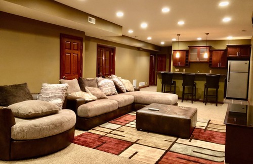 Lincoln Casa | Big 3,300 sqft beautiful 4BR 3.5BA house at beautiful neighborhood