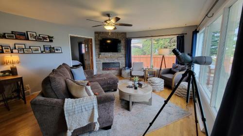 Livingston Casa | Big 5 Bungalow