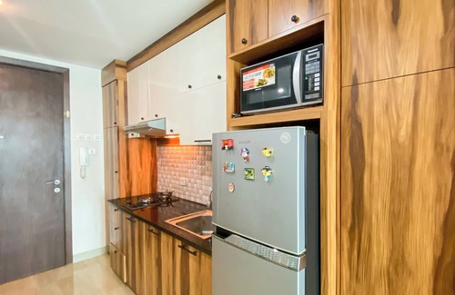 Bangka Apartamento | Big And Comfy Studio At Kemang Village Apartment