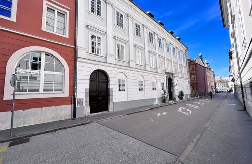 Ljubljana Old Town Apartamento | Big and spaceous modern apartment