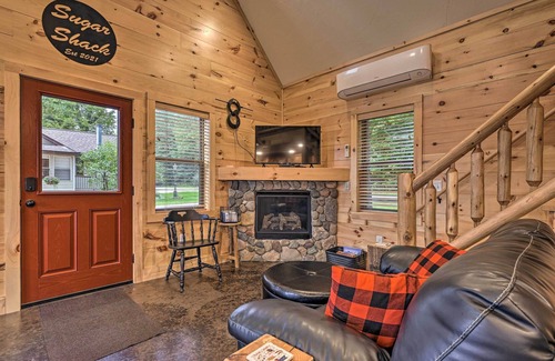 Arbor Vitae Cabina | Big Arbor Vitae Lake Cabin: Fish, Boat & Hike