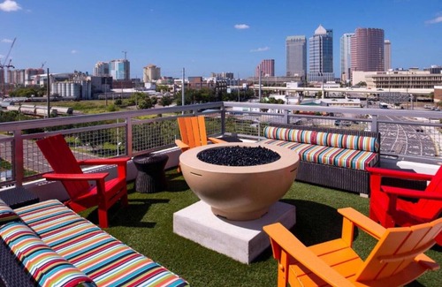 Channel District Casa | Big attractions in downtown Tampa