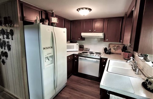 Franklin Cabina | Big Bear Hideaway