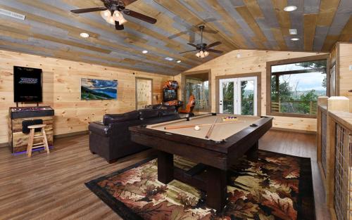 Gatlinburg Villa | Big Bear Views Lodge