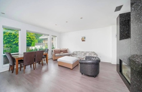 Richmond Casa | Big Beautiful house in Richmond centre