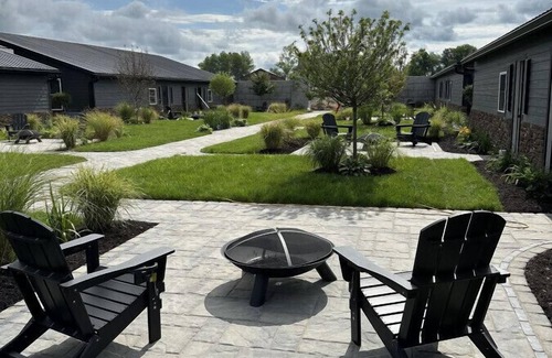 Town of Sullivan Casa | Big Cat Bungalows at The Haven - Tiger 3
