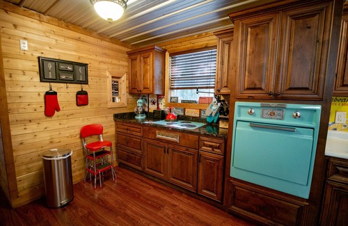 Fort White Cabina | Big Cypress Lodge on Sante Fe River-Sleeps 14, Bring horses, RV and your boat!