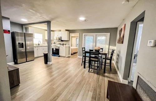 Tampa Heights Apartamento | Big home near Ybor city Fl aquarium