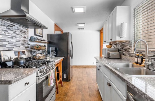 Hillcrest Casa | Big Home w/ Netflix, Hot Tub Near Town, Ski Resort