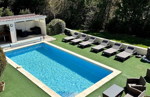 Mormoiron Casa | Gran Maison de Maître Piscina climatizada de 250 m2 en un encantador pueblo provenzal
