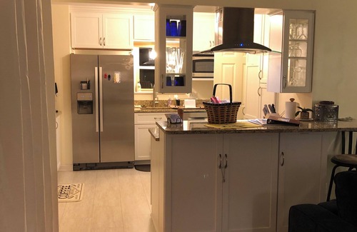 Ann Arbor Casa | Big House Bungalow