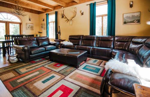 Cle Elum Casa | Big House Lodge - Cle Elum Retreat on 8 Acres!