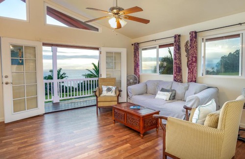 Ninole Casa | Big Island Getaway, Ocean View Paradise
