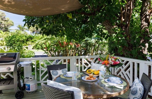 Kamuela Cabaña | Big Island Plumeria Cottage Summer Special: Stay 7 nights get 1 night FREE!