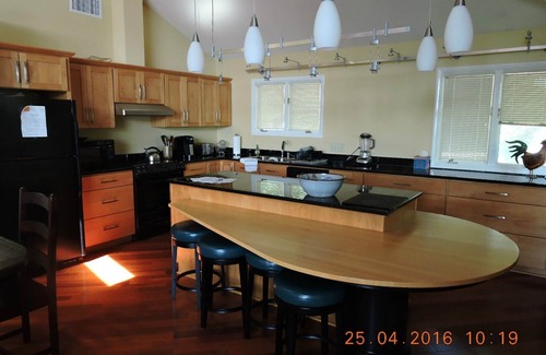 Winchester Casa | Big Lake Views Tims Ford Lake! Mucho espacio y excelente para reuniones familiares