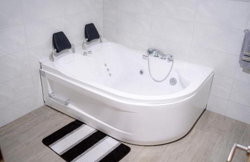 Bijeljina Apartamento | Big Lale UR
