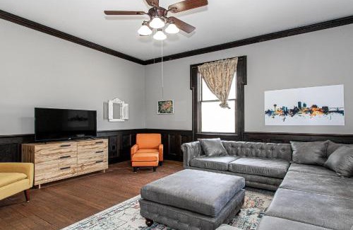 Knoxville Casa | Big Orange Retreat