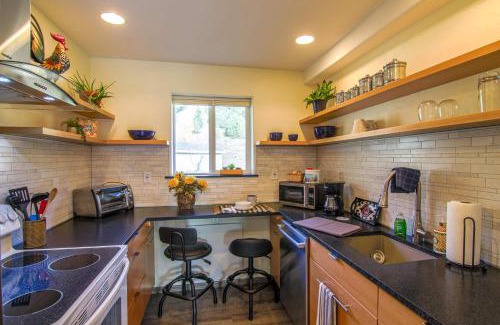 Big Sky Meadow Village Casa | Big Sky Basecamp Walk to Trails + Private Patio
