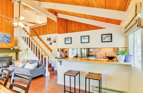 Big Sky Condominio | Big Sky Condo w/ Golf Course View, Steps to Town