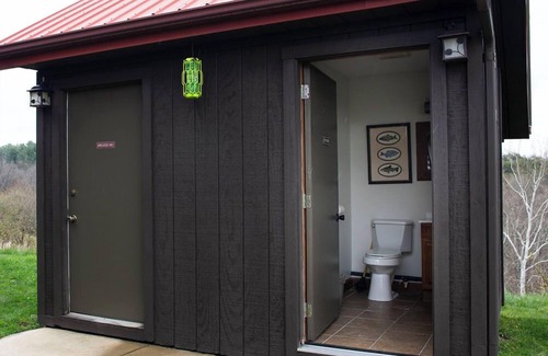 Logan Cabina | Big Sky Lodge | Hocking Hills