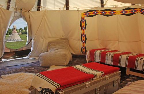 Hailsham Otro | Big Sky Tipi Holidays