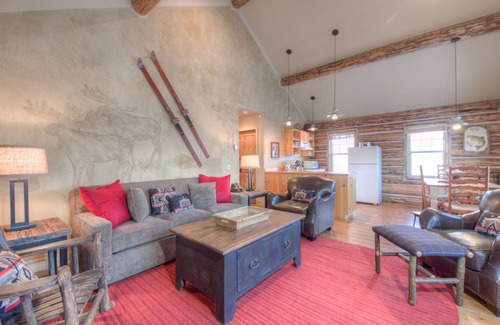 Big Sky Cabina | Cowboy Heaven Cabin 7 Rustic Ridge