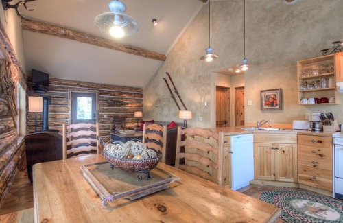 Big Sky Cabina | Cowboy Heaven Cabin 7 Rustic Ridge