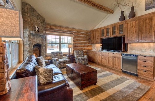 Big Sky Cabina | Cowboy Heaven Cabin 15 Derringer