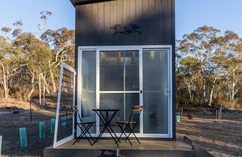 Bombay Apartamento | Big Tiny The Saddle Camp Tiny House, Braidwood