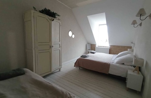 Paray-le-Monial Casa | Big Townhouse in Paray le Monial for 25 people