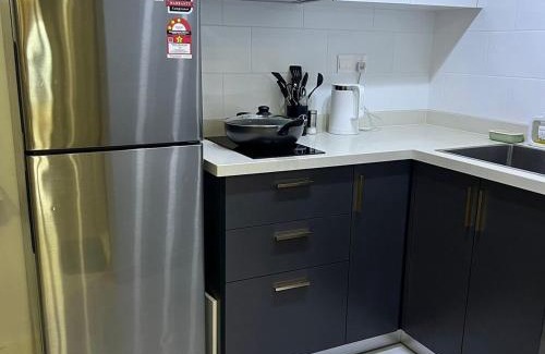Taman Midah Apartamento | Big TV &sofa kids play area Arte Cheras 4bed8pax
