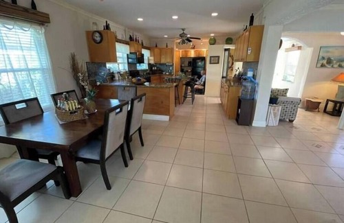 Windsor Park Casa | Big Vacation Plex