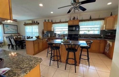 Windsor Park Casa | Big Vacation Plex