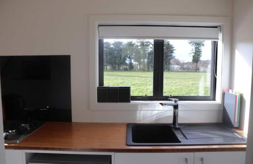 Christchurch Casa | Big View from a Tiny House, Cashmere