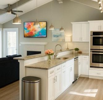 Mayhew Casa | Big Water View Lake Home in Mooresville, North Carolina