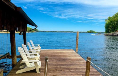 Mayhew Casa | Big Water View Lake Home in Mooresville, North Carolina
