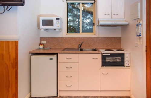Cardigan Cabaña | Big4 Ballarat Windmill Holiday Park