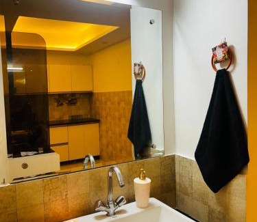 Dehradun Apartamento | Bigbro-Air I Comfy N Independent