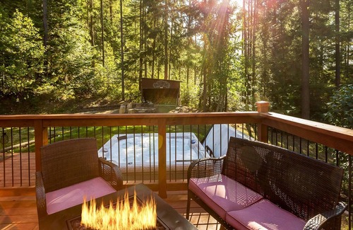 Ardenvoir Cabina | Bigfoot Base Camp