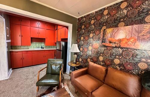 Russell Apartamento | Bigfoot Retreat-private Condo 1bed1bathbalcony