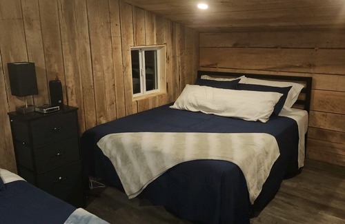 Luther Cabina | Bigger on the Inside - Tiny House with 20 acres