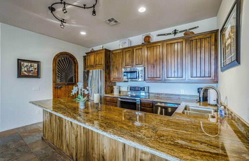 Fountain Hills Casa | BIGGEST BEST MANSION In NE Scottsdale Area- VIEWS, Infinity Pool, MOVIE THEATER!