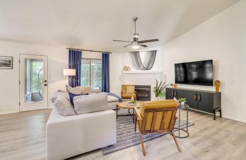Bella Vista Casa | Bike, Golf, Swim Modern Bella Vista Home with Deck!
