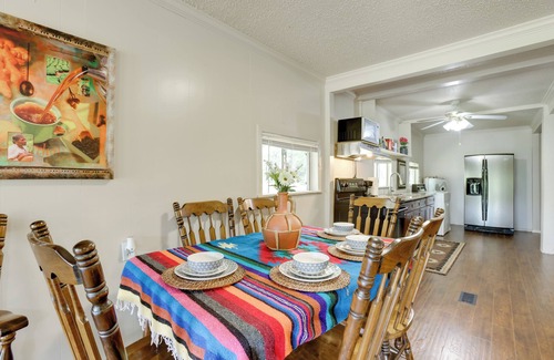 Cleveland Cabaña | Bike & Hike On-Site: Inviting Cleveland Retreat!