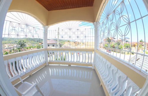 Rhyne Park Village Apartamento | Bilberry Vacation home